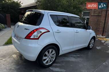 Хэтчбек Suzuki Swift 2013 в 