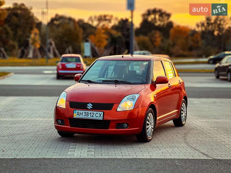 Хэтчбек Suzuki Swift 2007 в 