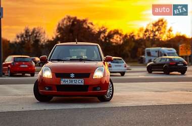 Хэтчбек Suzuki Swift 2007 в 