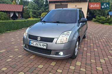 Хэтчбек Suzuki Swift 2007 в 