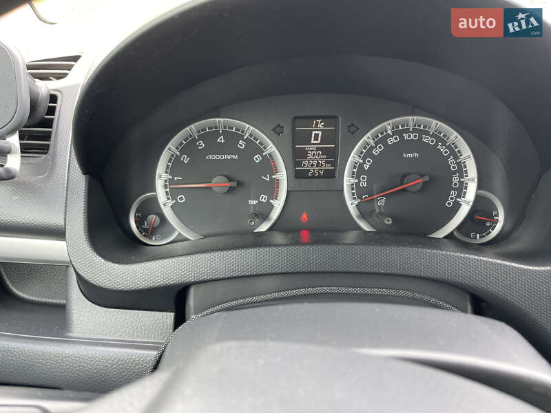 Хэтчбек Suzuki Swift 2012 в Киеве