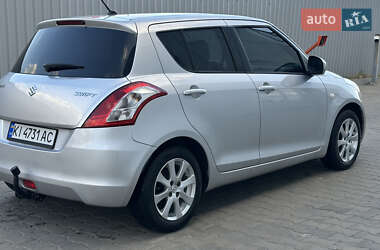 Хетчбек Suzuki Swift 2011 в 
