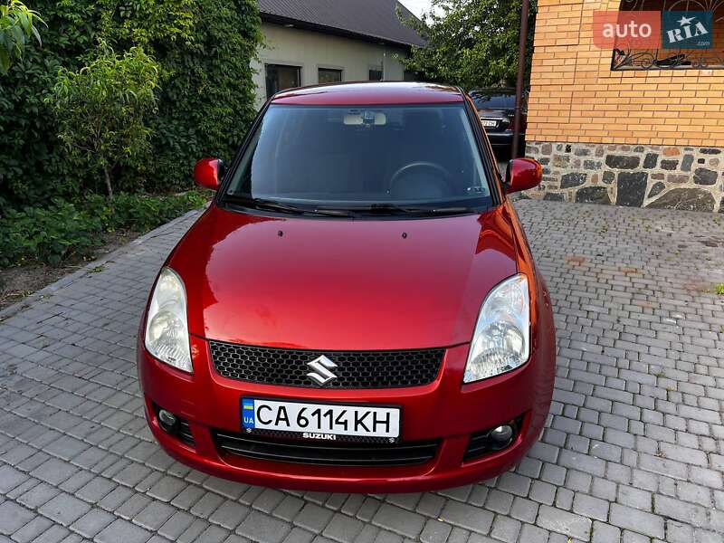 Хэтчбек Suzuki Swift 2008 в Лысянке