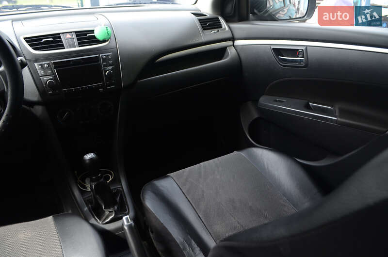 Хетчбек Suzuki Swift 2013 в Києві