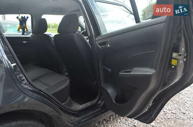 Хэтчбек Suzuki Swift 2013 в 