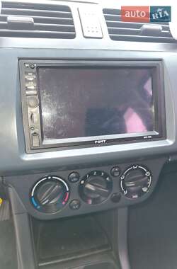 Хэтчбек Suzuki Swift 2008 в 