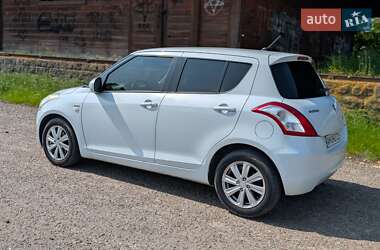 Хэтчбек Suzuki Swift 2013 в 
