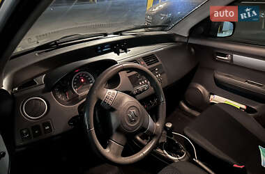 Хэтчбек Suzuki Swift 2010 в 