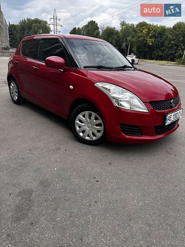 Хетчбек Suzuki Swift 2011 в Дніпрі