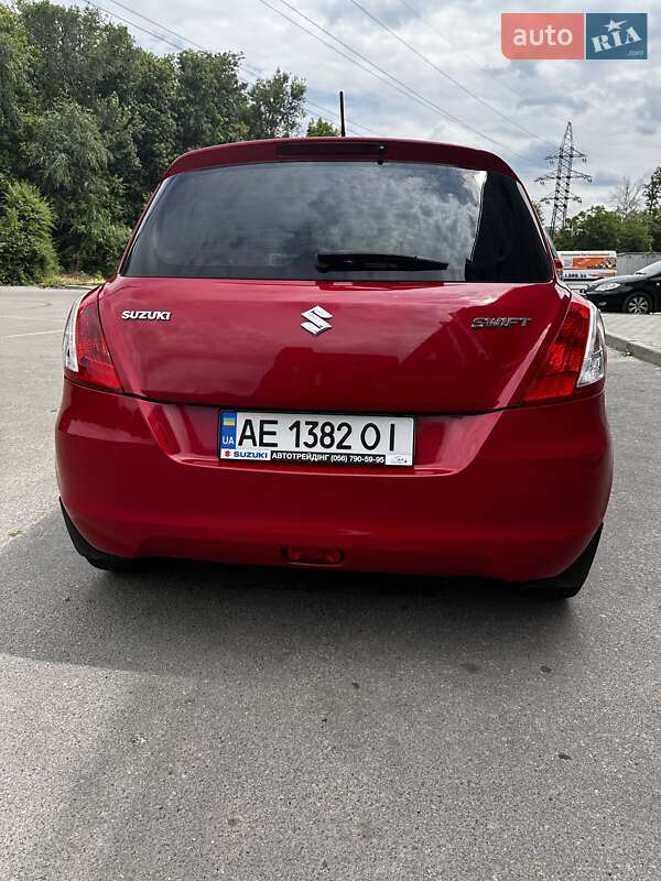 Хетчбек Suzuki Swift 2011 в Дніпрі