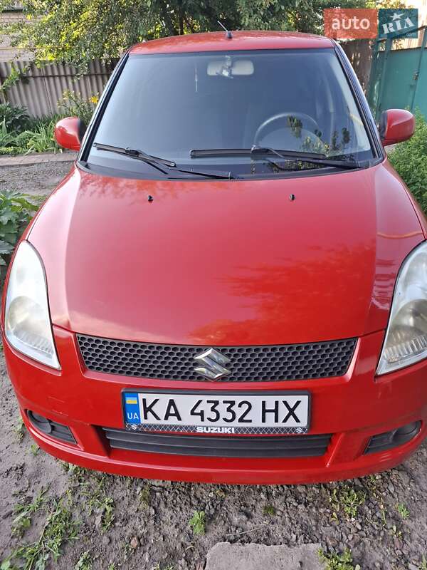 Хэтчбек Suzuki Swift 2008 в 