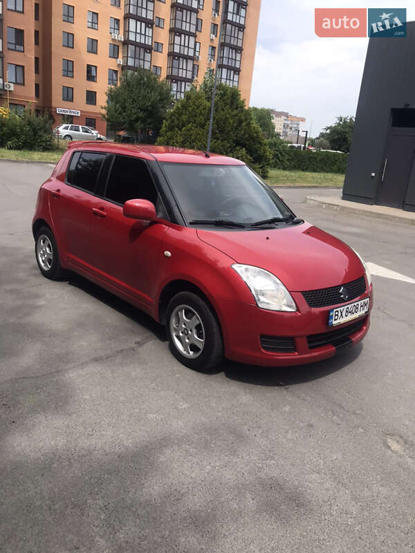 Хэтчбек Suzuki Swift 2010 в Каменец-Подольском