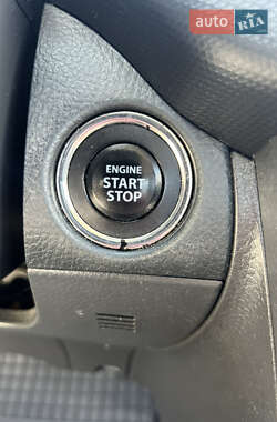 Хетчбек Suzuki Swift 2012 в 