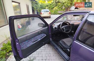 Хэтчбек Suzuki Swift 2000 в 