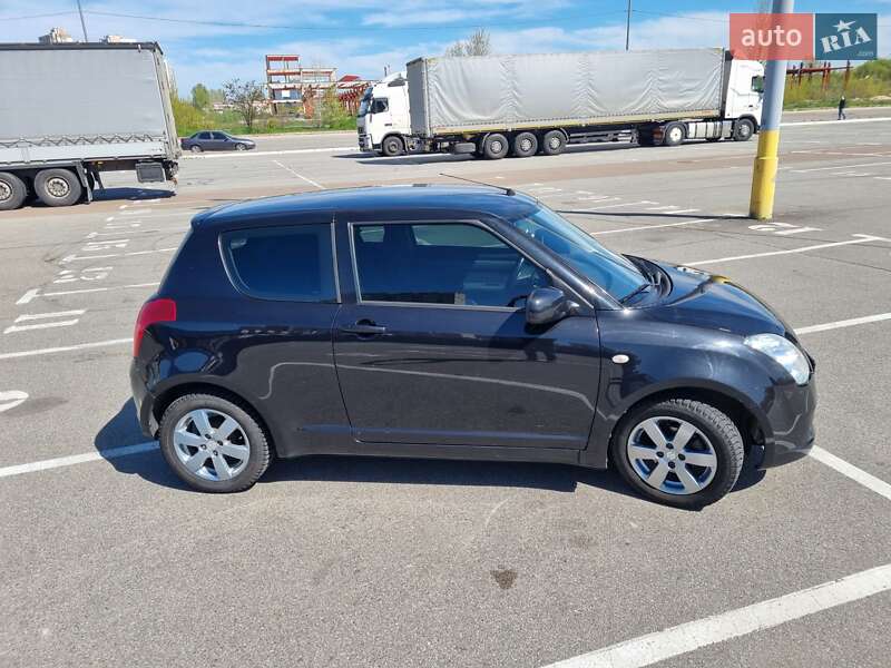 Хетчбек Suzuki Swift 2008 в Києві