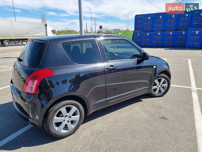 Хетчбек Suzuki Swift 2008 в Києві