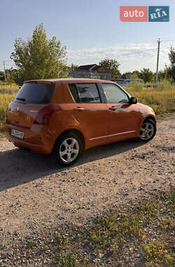 Хетчбек Suzuki Swift 2006 в 