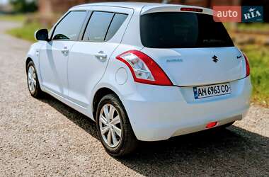 Хэтчбек Suzuki Swift 2013 в 