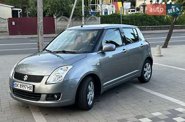 Хэтчбек Suzuki Swift 2010 в Ровно