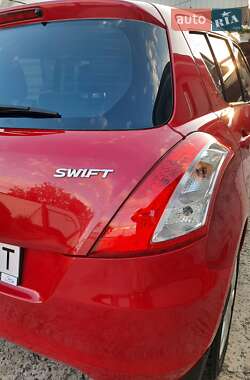 Хэтчбек Suzuki Swift 2011 в 