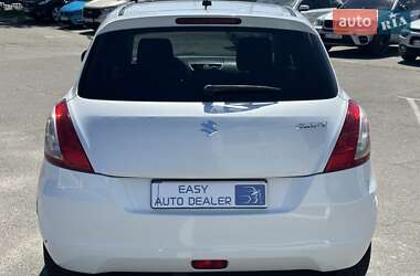 Хетчбек Suzuki Swift 2011 в 