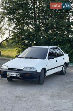 Седан Suzuki Swift 1996 в 