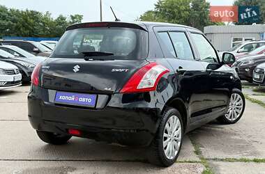 Хетчбек Suzuki Swift 2013 в 