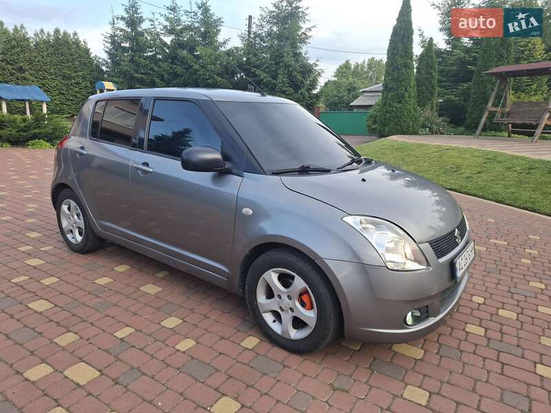 Хэтчбек Suzuki Swift 2007 в 