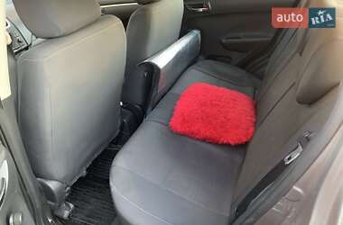 Хэтчбек Suzuki Swift 2011 в 