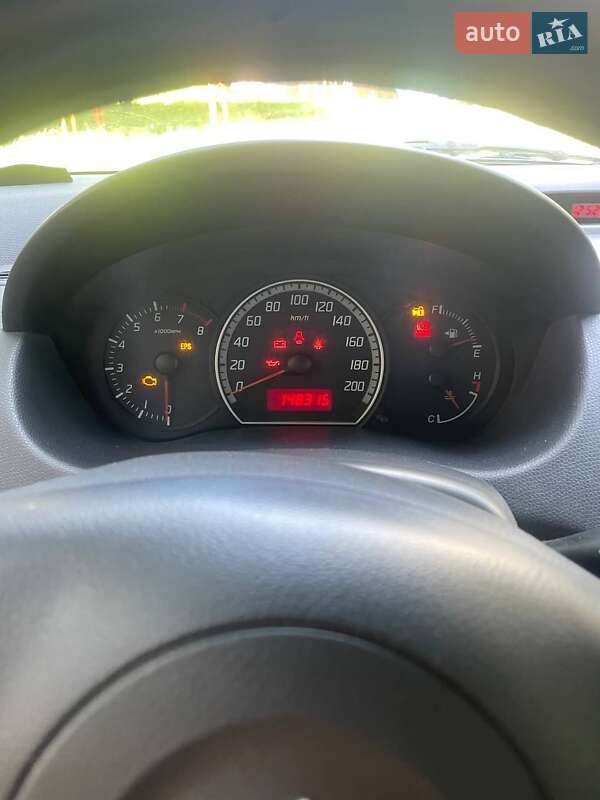 Хетчбек Suzuki Swift 2005 в Хмельницькому