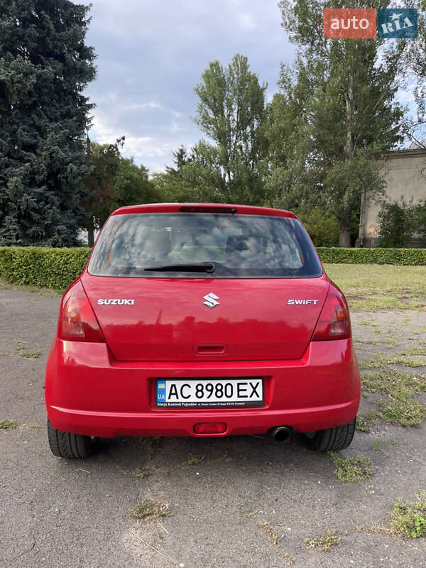 Хетчбек Suzuki Swift 2006 в Києві фото 6 Хетчбек Suzuki Swift 2006 в Києві