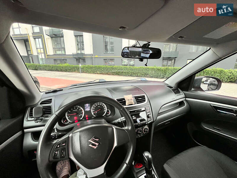 Хэтчбек Suzuki Swift 2012 в Киеве