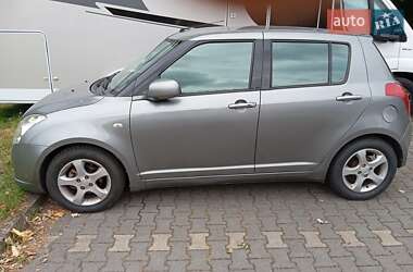 Хэтчбек Suzuki Swift 2007 в 