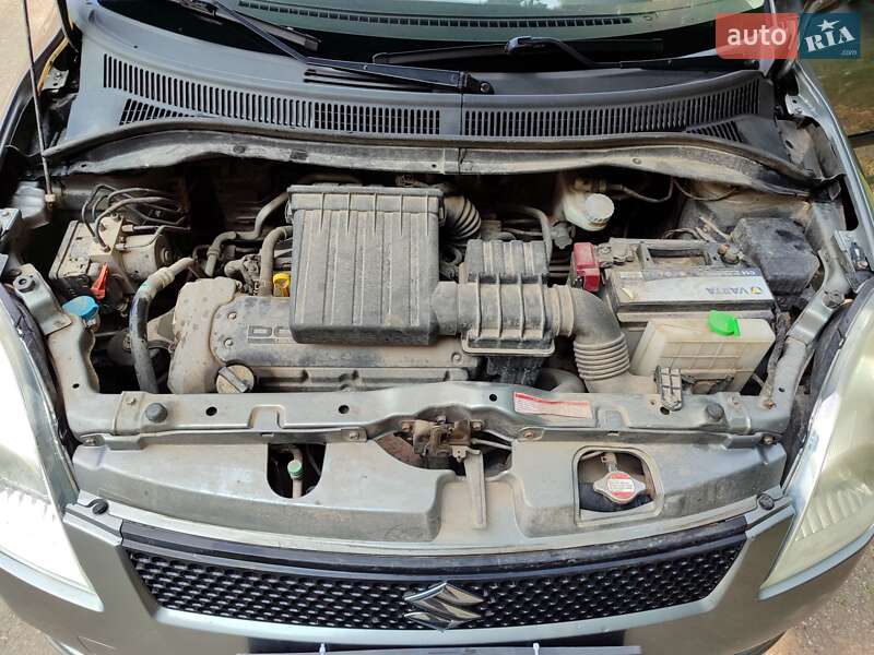 Хетчбек Suzuki Swift 2008 в Івано-Франківську