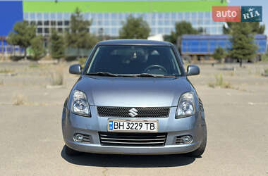 Хэтчбек Suzuki Swift 2007 в 