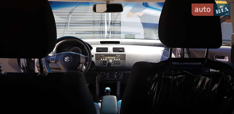 Хэтчбек Suzuki Swift 2008 в Киеве