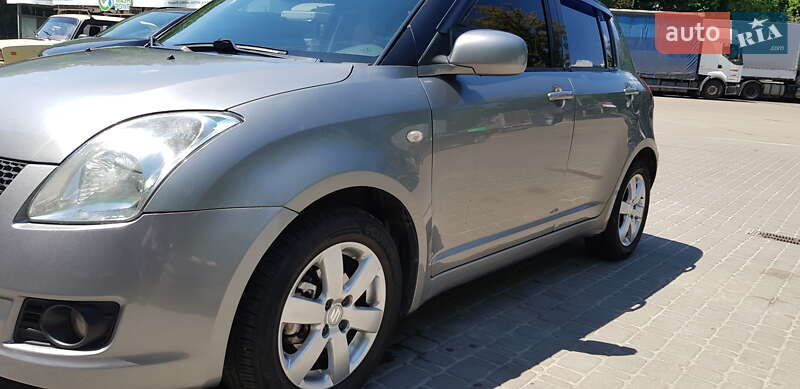 Хэтчбек Suzuki Swift 2008 в Киеве