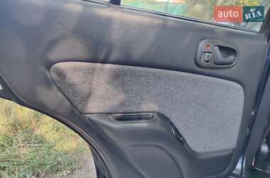 Седан Suzuki Swift 1993 в 