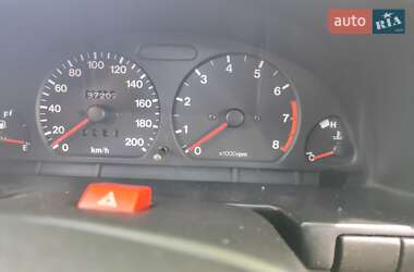 Седан Suzuki Swift 1993 в 