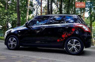Хэтчбек Suzuki Swift 2012 в 