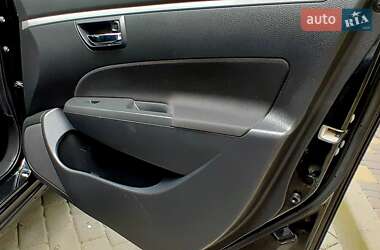 Хэтчбек Suzuki Swift 2012 в 