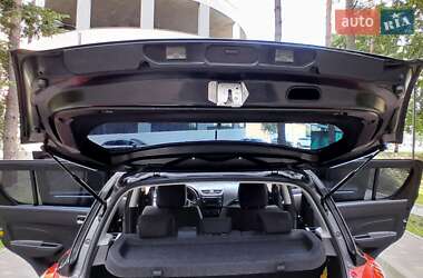 Хэтчбек Suzuki Swift 2012 в 