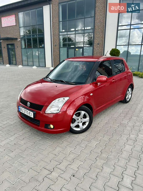 Хэтчбек Suzuki Swift 2007 в 