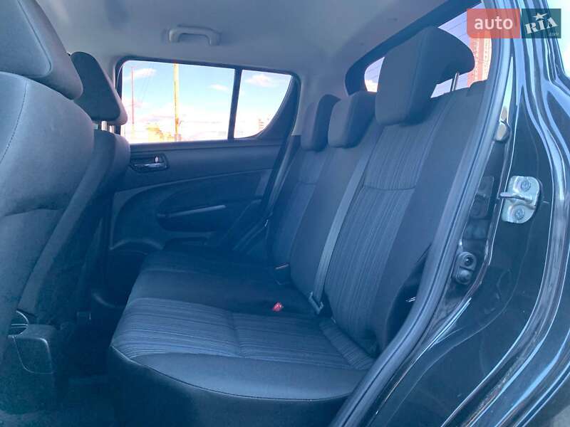 Хэтчбек Suzuki Swift 2016 в Киеве