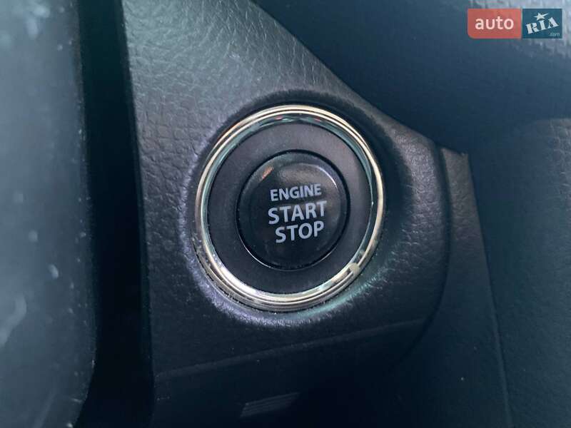 Хэтчбек Suzuki Swift 2016 в Киеве