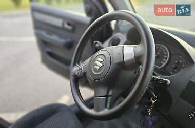 Хэтчбек Suzuki Swift 2007 в 