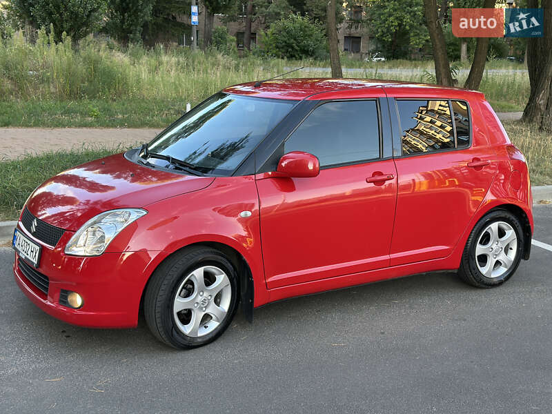 Хэтчбек Suzuki Swift 2008 в Чернигове