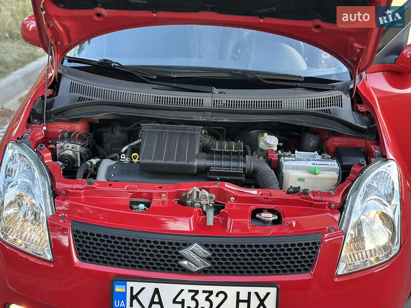 Хэтчбек Suzuki Swift 2008 в Чернигове