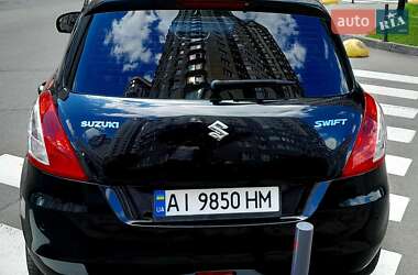 Хэтчбек Suzuki Swift 2012 в 