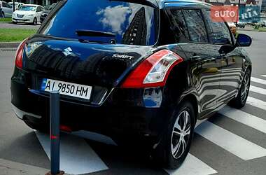 Хэтчбек Suzuki Swift 2012 в 